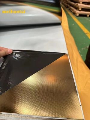 Lembaran Baja Tahan Karat Emboss Grade 201 dengan Finishing Cermin Emas Ukuran 4x8 Kaki Panel Dinding Dekoratif