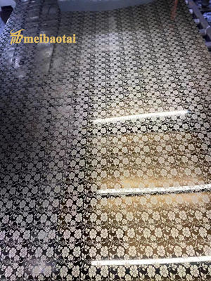 Lembaran Baja Tahan Karat 304 Super Mirror Etched 1219x2438mm untuk Aplikasi Lift