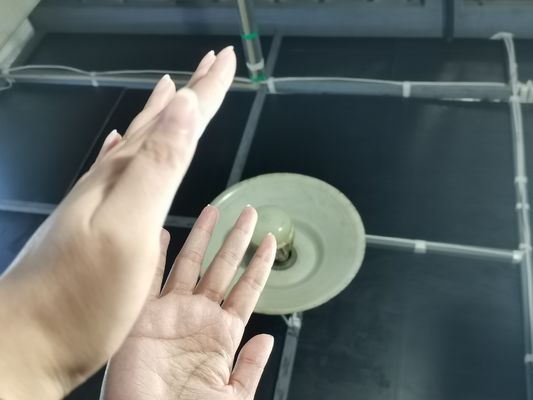 Lembaran Baja Tahan Karat Dekoratif Grade 201 dengan Lapisan Warna Perak dan Finishing Cermin