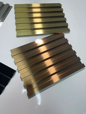 Harga bagus PVD dilapisi 304 stainless steel Wave Panel 10 kaki Tile Edge Trim Profile on line