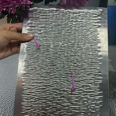 Harga bagus Lembar Dekoratif 304 BA Bertekstur Daun Willow Palu Buatan Tangan on line