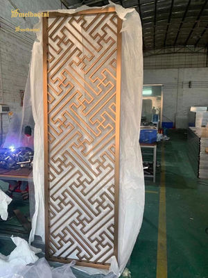 Harga bagus Warna coklat ukuran khusus 201 Stainless Steel Room Divider Metal Dekoratif Screen on line