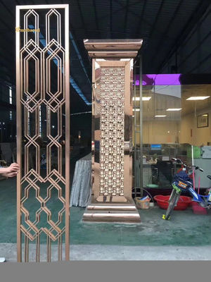 Harga bagus 201 Pembagi Ruang Stainless Steel 8K Permukaan Cermin Kekerasan HRB100 on line